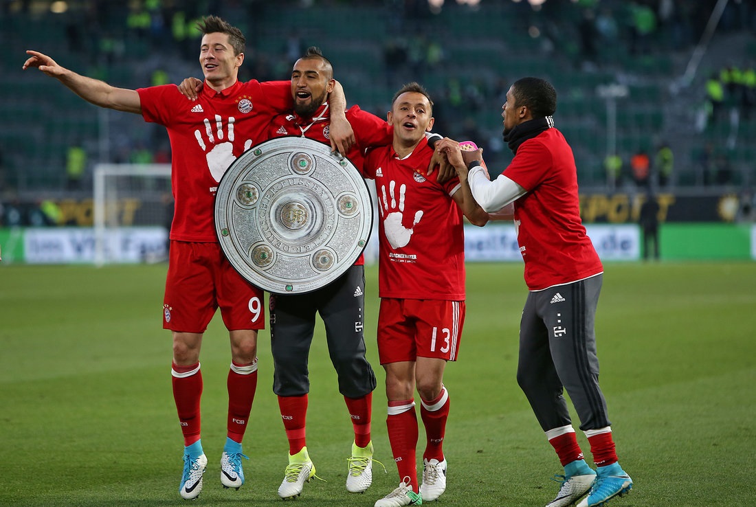 赛地聚焦——德甲冲刺阶段热度飙升；深圳男篮远射贴柱；悬念犹存；球探报告显示潜力 -开云平台