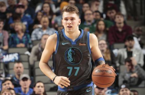 冲刺阶段达拉斯独行侠调整名单以备西甲;战术微调环节打磨;引发热议;年轻球员得到机会的简单介绍-开云体育